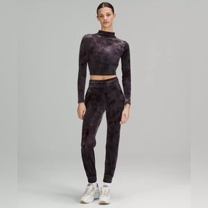NWT Lululemon Velour Joggers